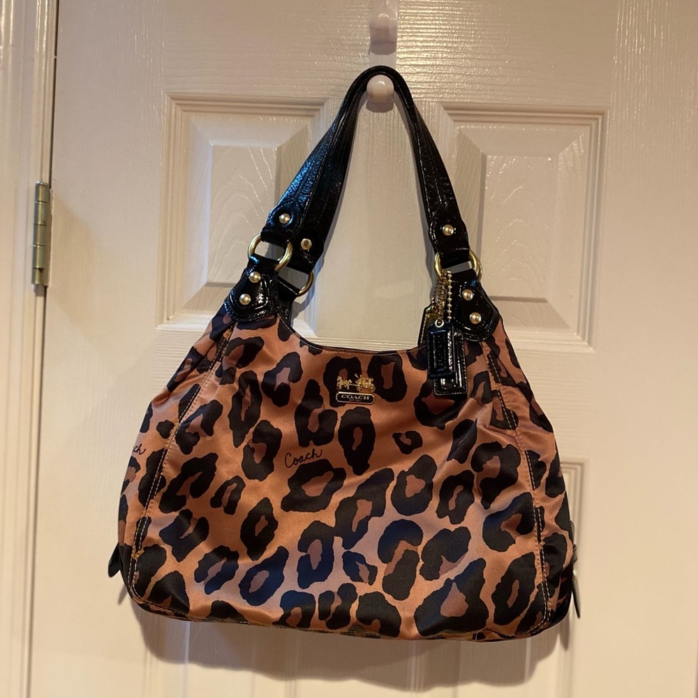 Coach Chelsea Leopard Print Shoulder Tote Bag - Picture 2 of 9